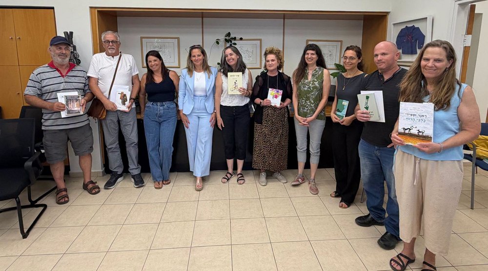 ראשת המועצה בטקס הענקת מלגות עידוד לסופרות ולסופרים מהעמק